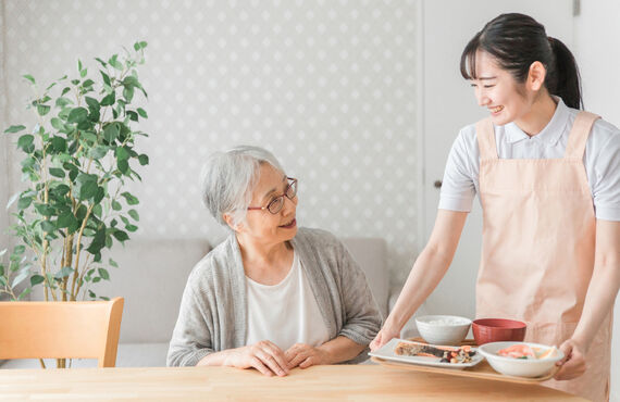 泉大津市でリハビリを続けられる老人ホームをご紹介します | シニア住宅情報・相談センター